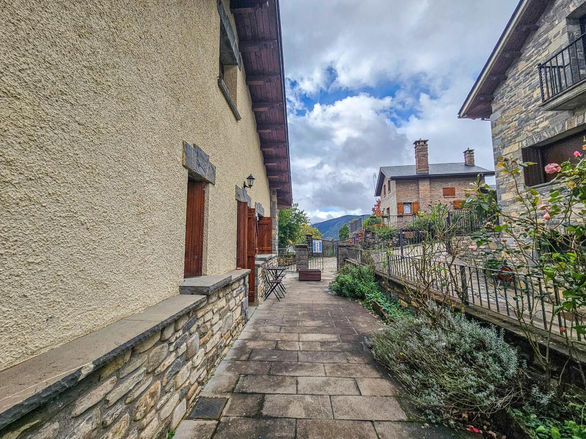 Apartamentos Gavin Biescas 3000 Kültér fotó