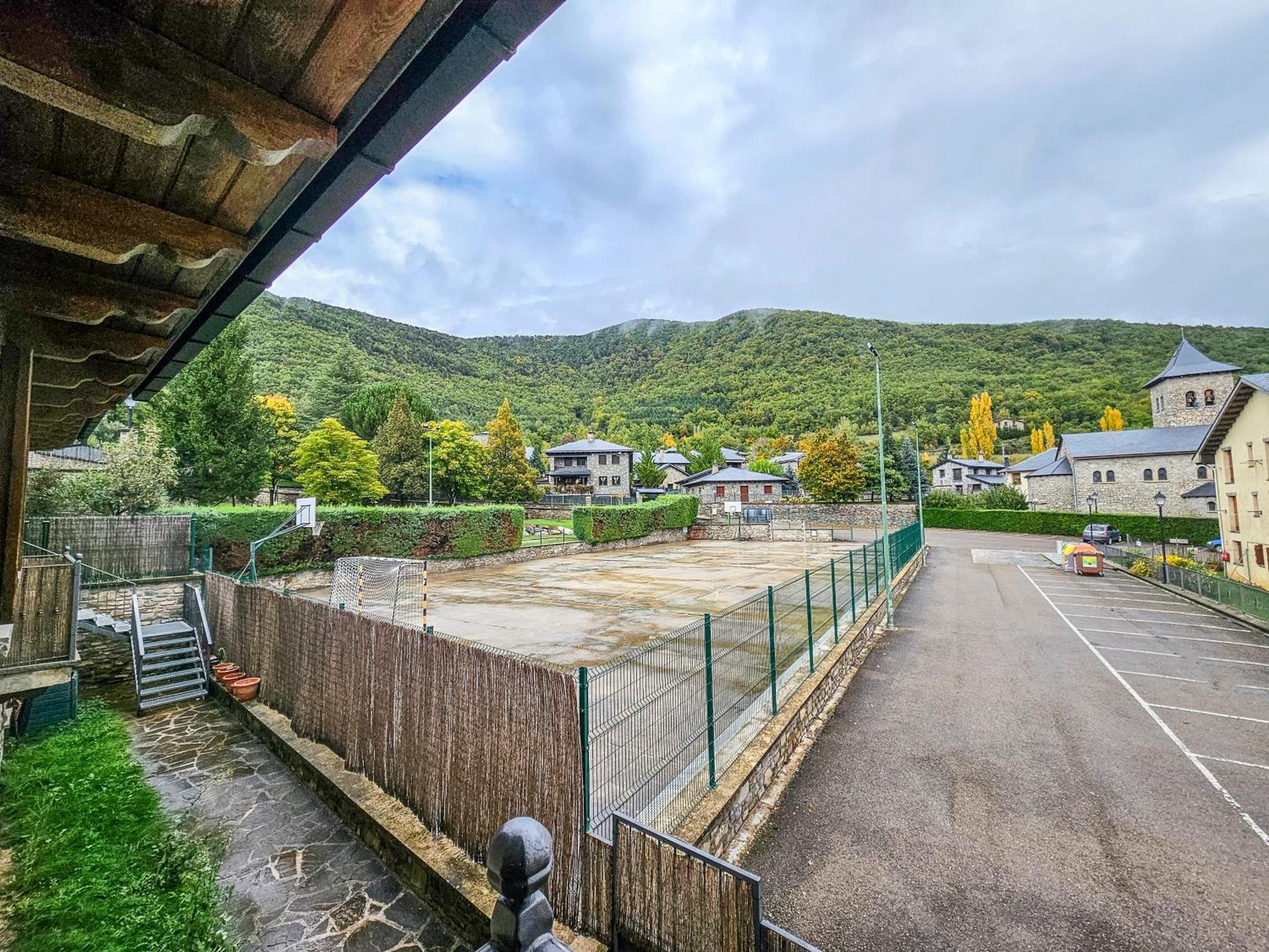 Apartamentos Gavin Biescas 3000 Kültér fotó