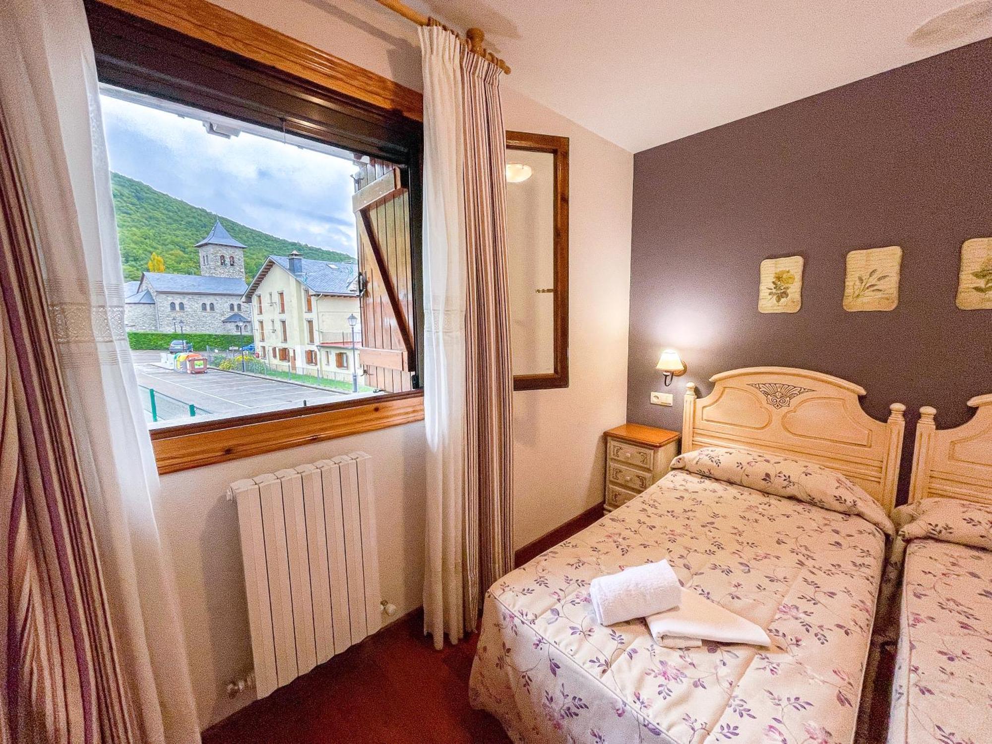 Apartamentos Gavin Biescas 3000 Kültér fotó
