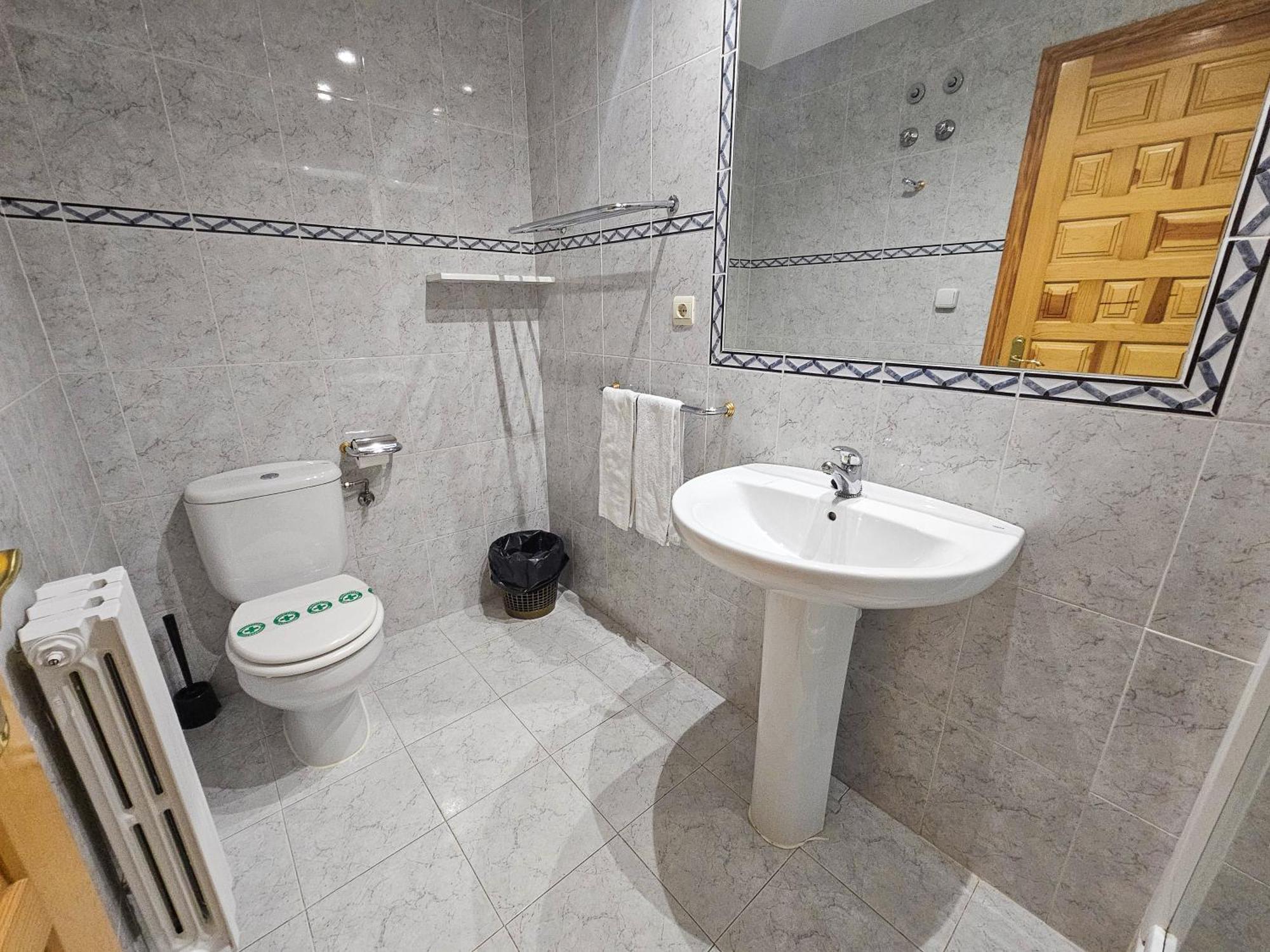 Apartamentos Gavin Biescas 3000 Kültér fotó