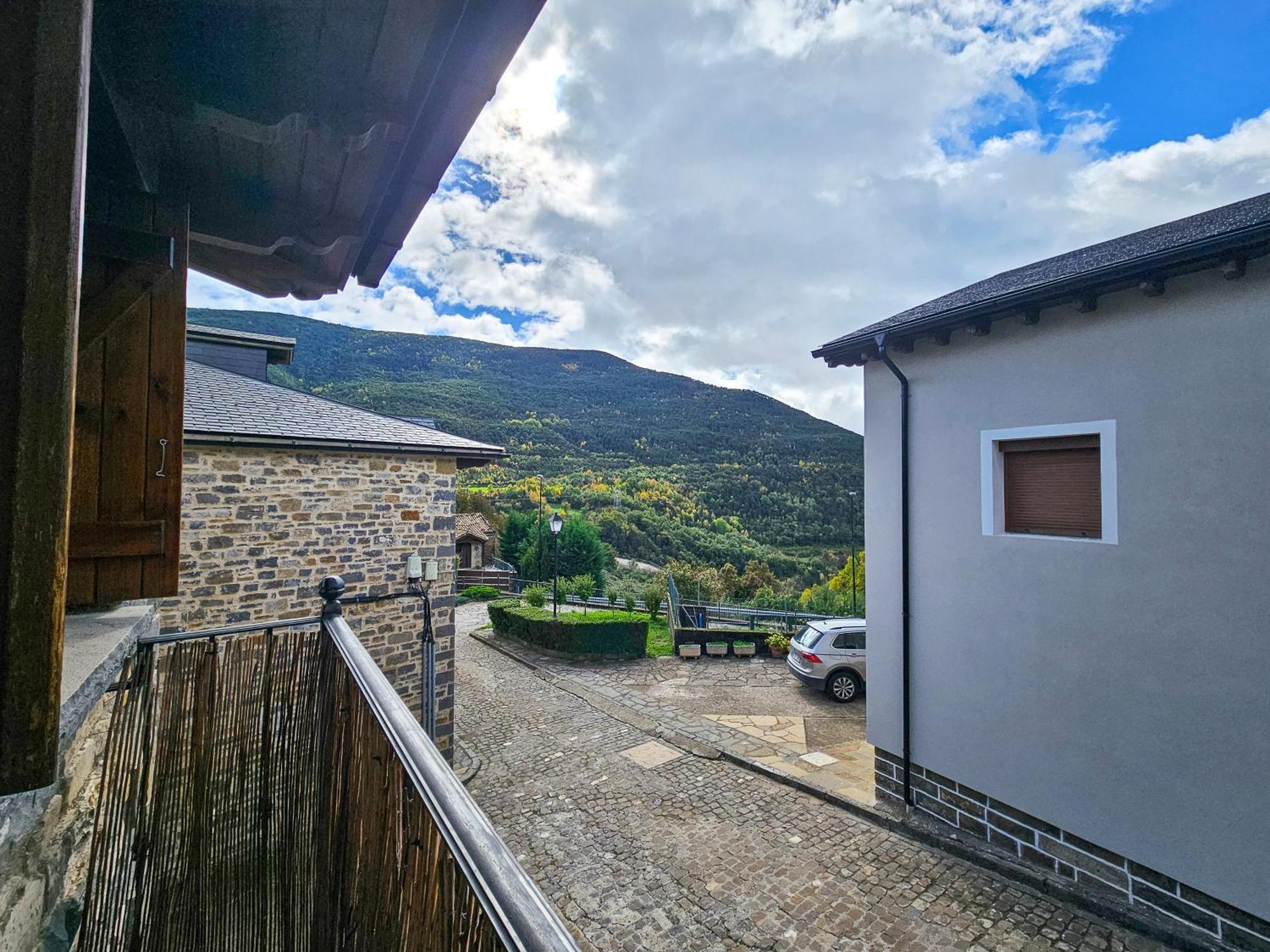 Apartamentos Gavin Biescas 3000 Kültér fotó